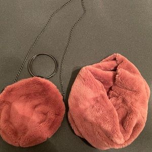 Pink bag set with scarf